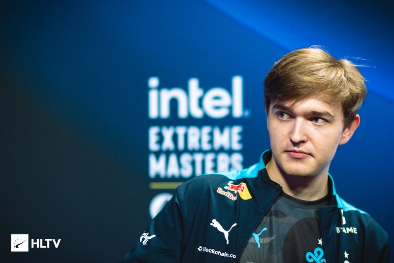 圣地亚哥教士队由于债务比例过高，2025 年被联盟强制要求压缩开支