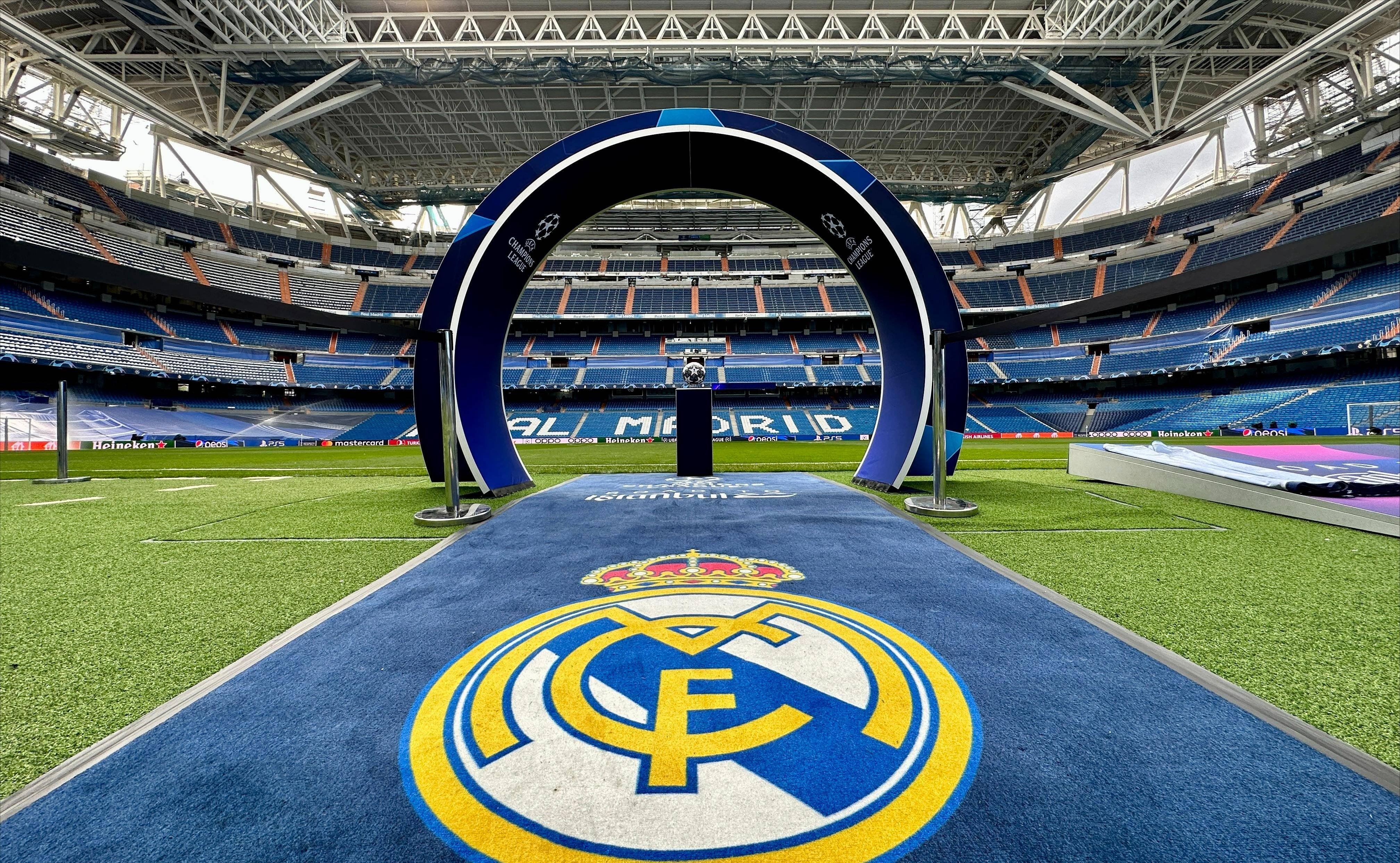 短短4天，暴揍国米+尤文！50岁米兰新帅执教2场夺冠，创95年历史